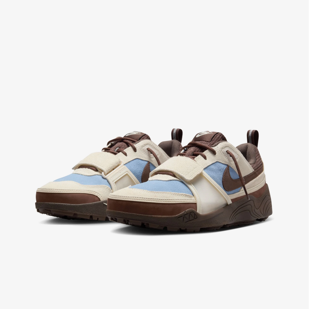 Nike Zoom Field Jaxx x Travis Scott 'Leche Blue'