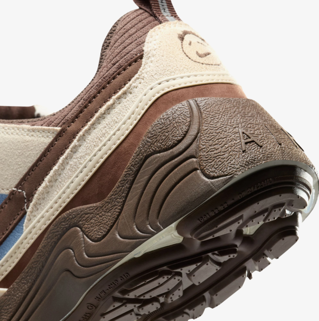 Nike Zoom Field Jaxx x Travis Scott 'Leche Blue'