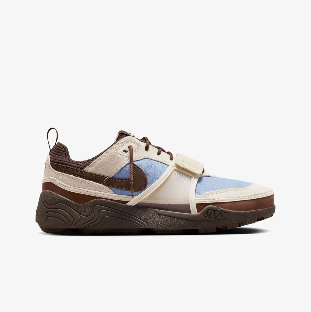 Nike Zoom Field Jaxx x Travis Scott 'Leche Blue'